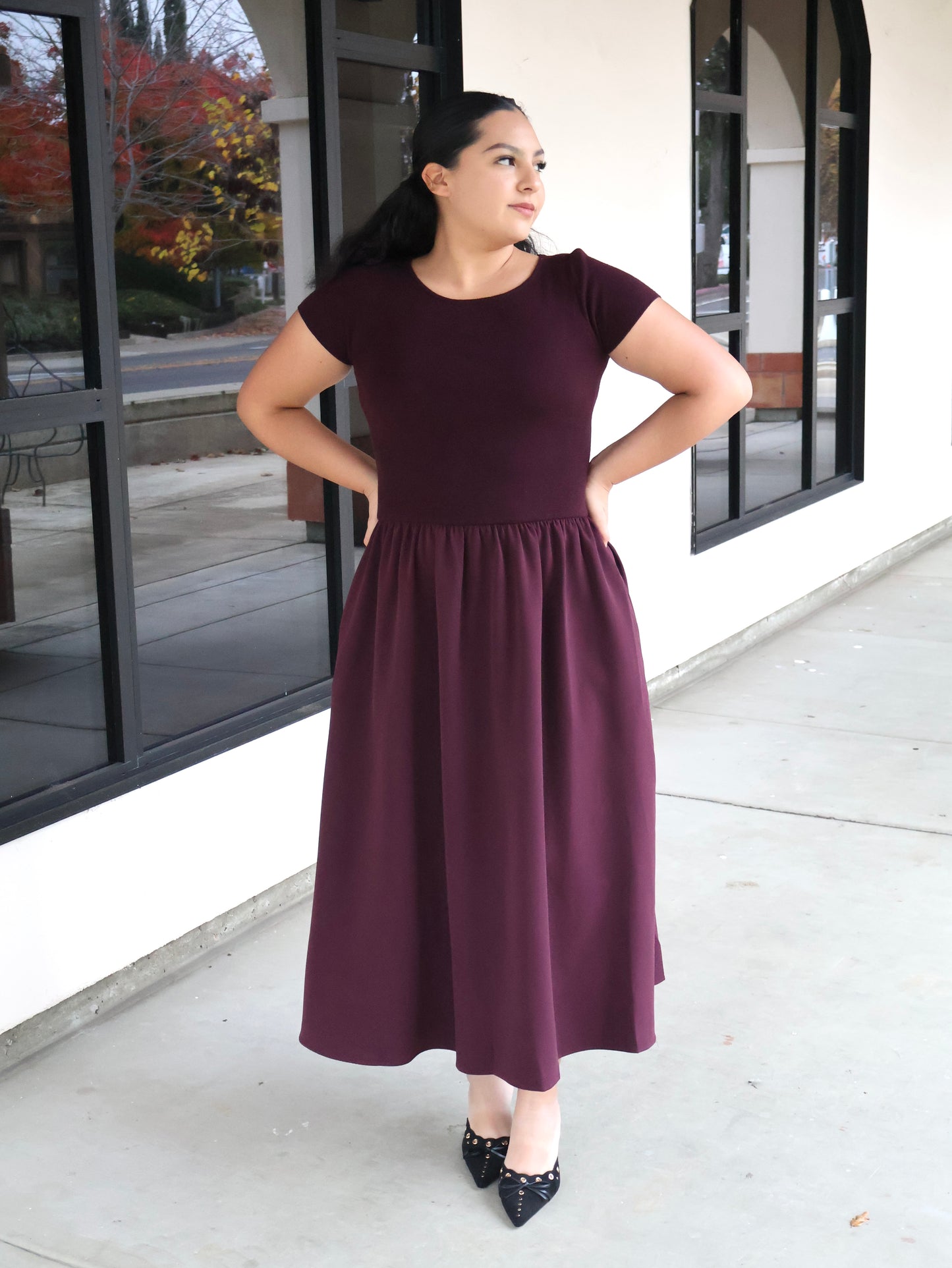 Selah Round Neck Short Sleeve Midi Dress