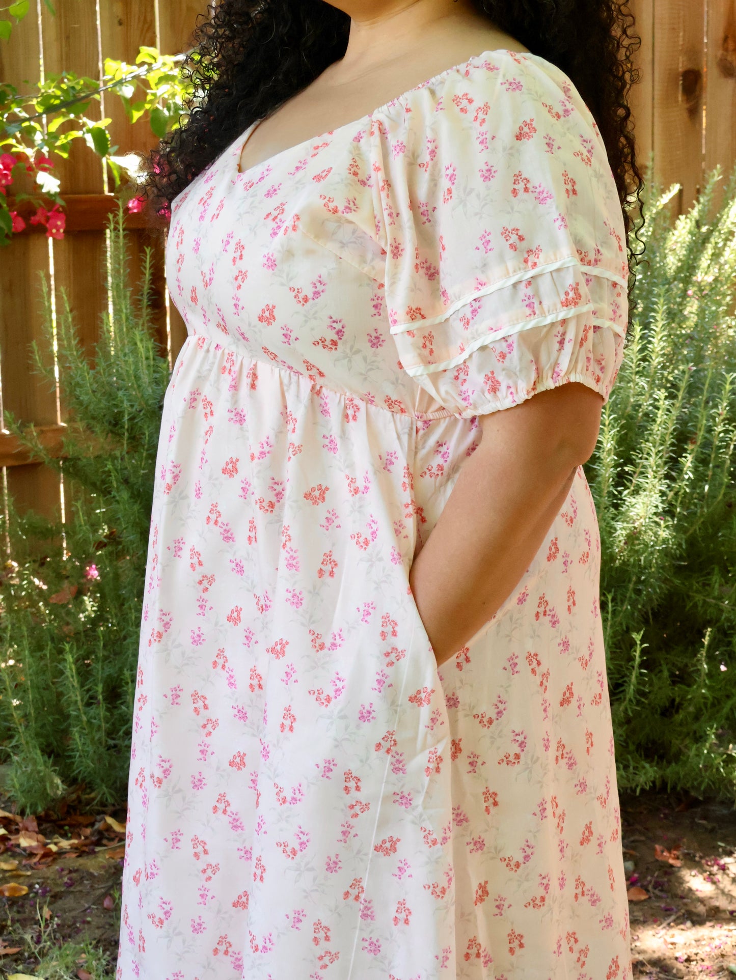 Curvy Flourish Floral Mini Dress